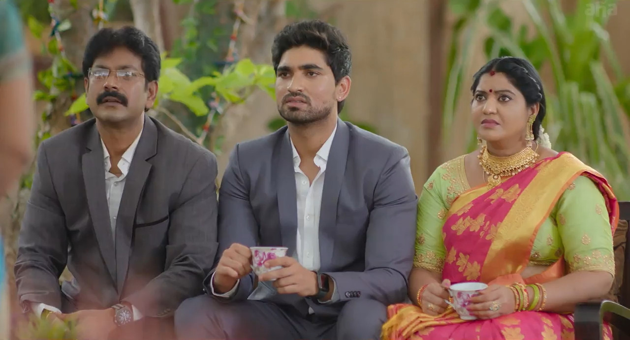 3 Roses (2021) Season 1 [Tamil + Telugu] WebRip 480p, 720p ESub - Complete Screenshot