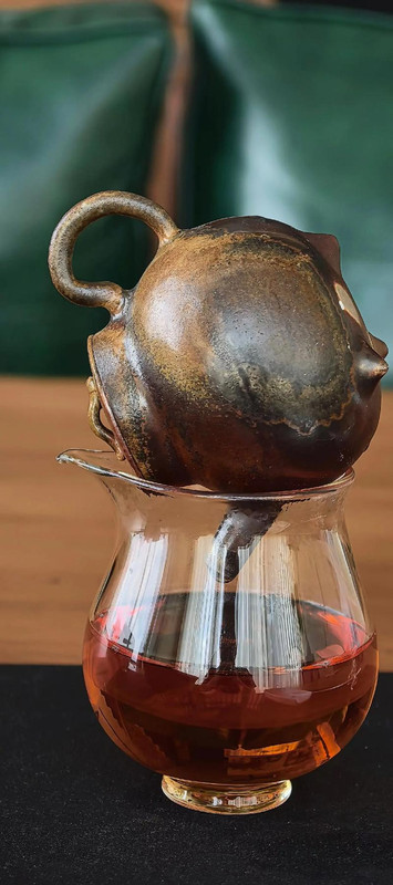 What Teaware Enhances the Complexity of Oolong Tea? What Teaware Enhances the Complexity of Oolong Tea?