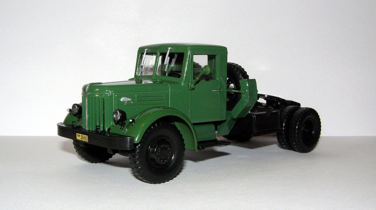 1951 MAZ-200V (XinYu 7057AVD) 1