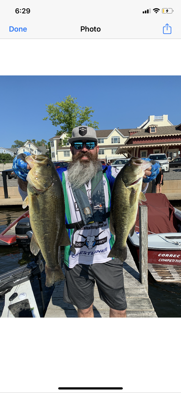 D88F41A9-D699-4887-BD8D-2B00F954B380