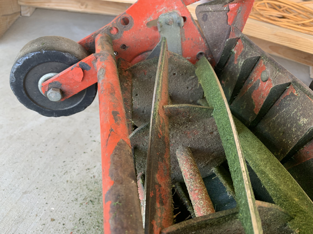 C0CEB74D-0817-49EE-BB0E-1F4072DF29FB