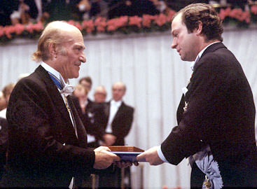 Fun Facts Friday: Odysseas Elytis Fun Facts Friday: Odysseas Elytis