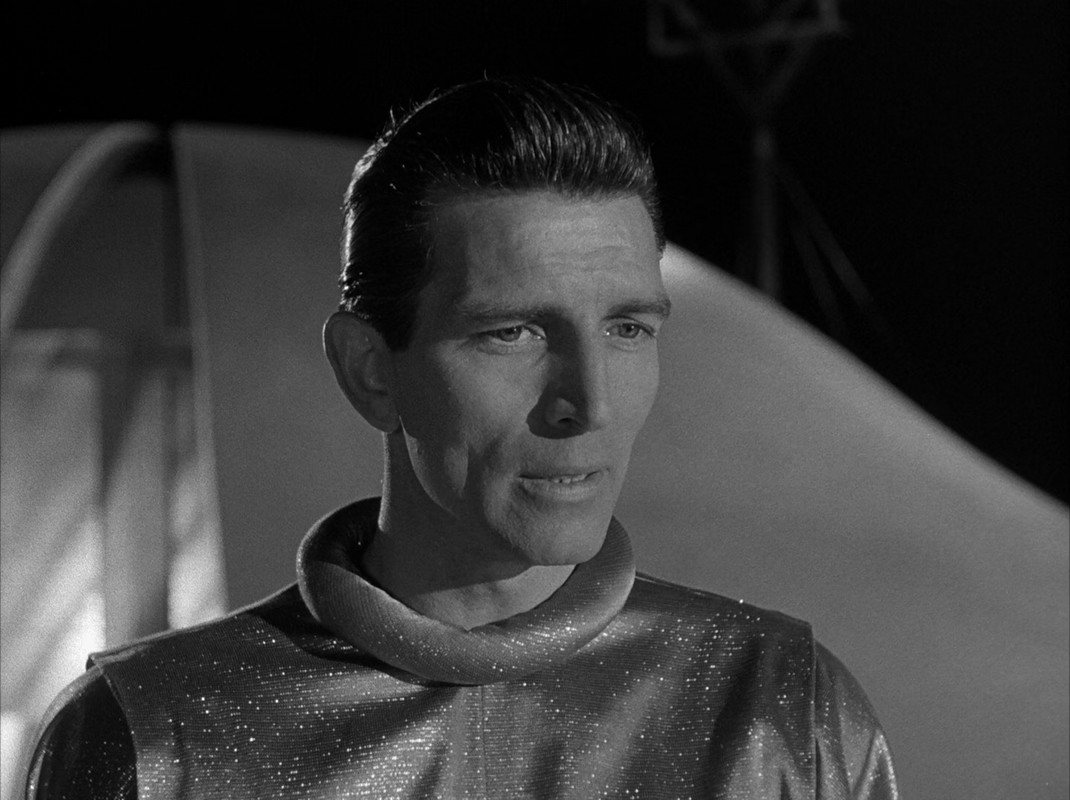 The Day the Earth Stood Still (1951).mkv_snapshot_01.29.36_[2018