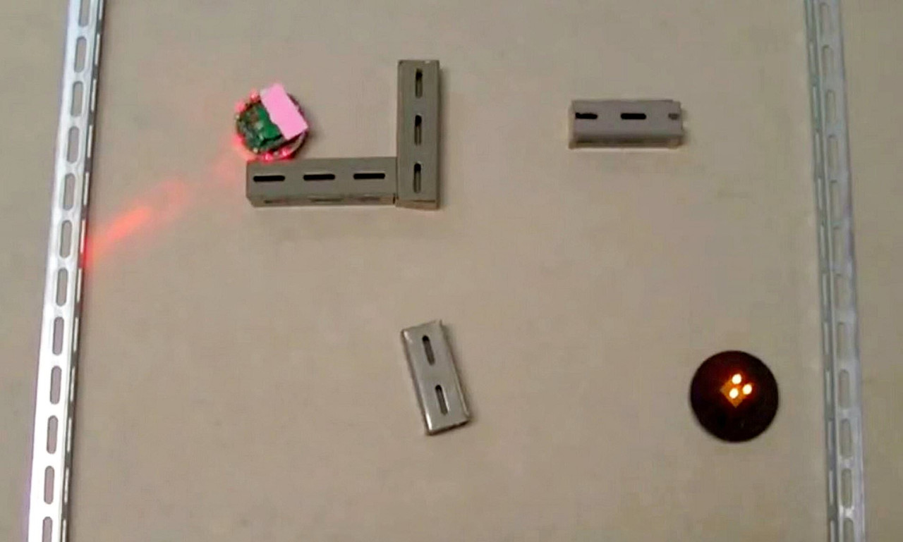 Japoneses crean un robot con neuronas artificiales de células cerebrales