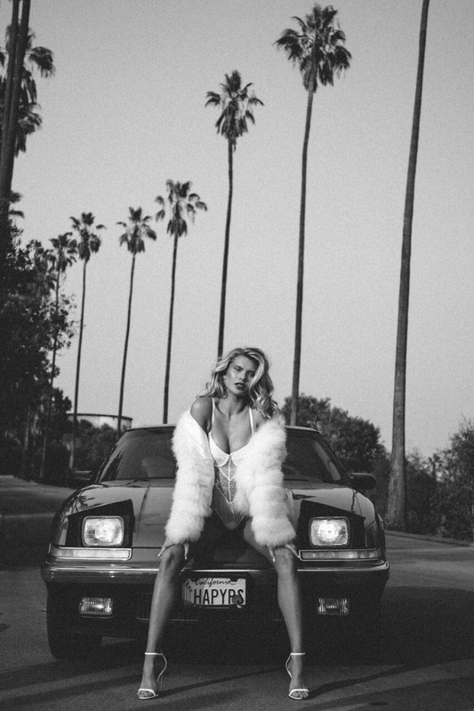 josie-canseco-for-galore-magazine-september-2018-7