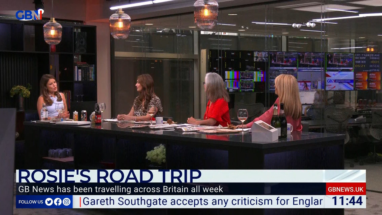 06.19 - 10.00.00 - Saturday Live. Opinion, news and a bit of fun on S..._002.ts_snapshot_33.30.354