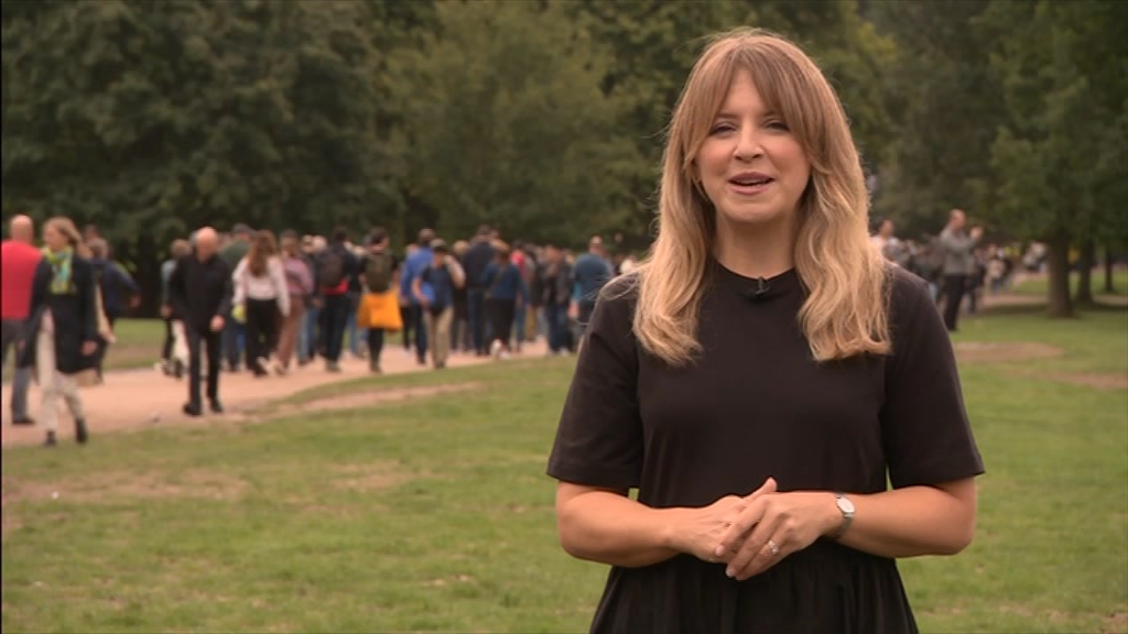 BBC London News_20220909_19302000.ts_snapshot_10.17.303