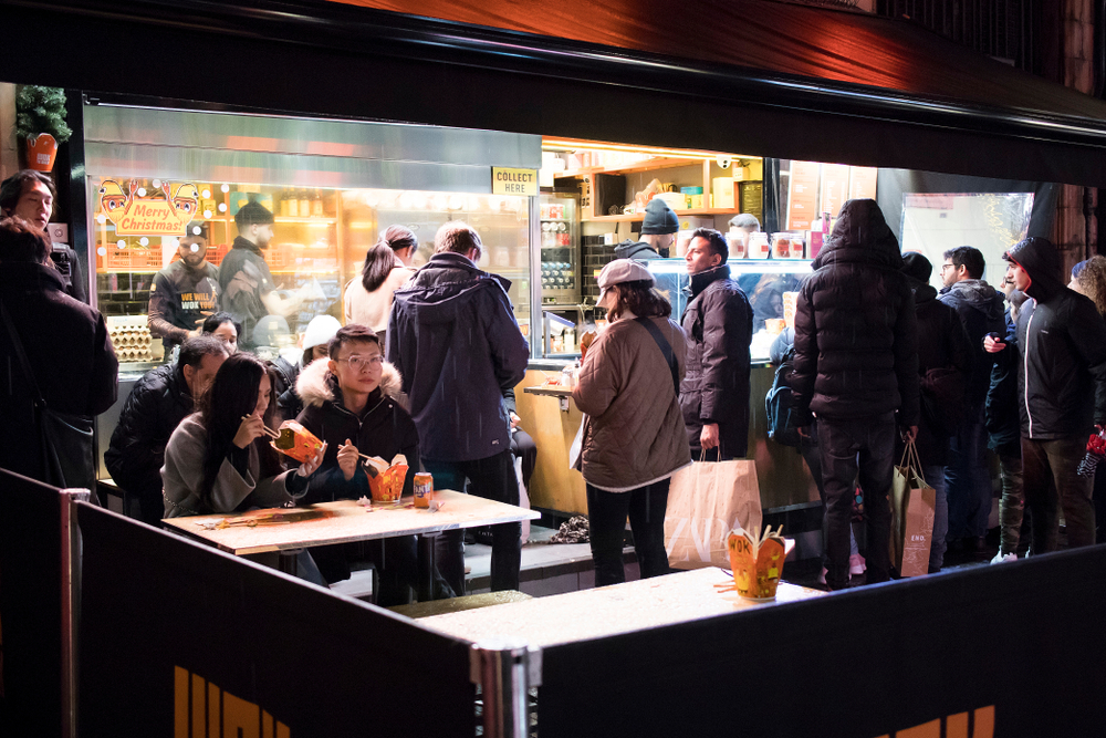 Oxford Street, London How To Reach, Best Time & Tips