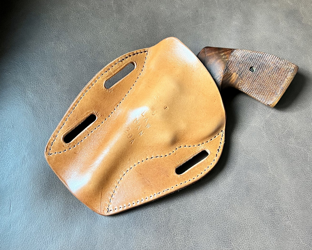 12B3476E-1CE2-4685-8733-AD795398D430