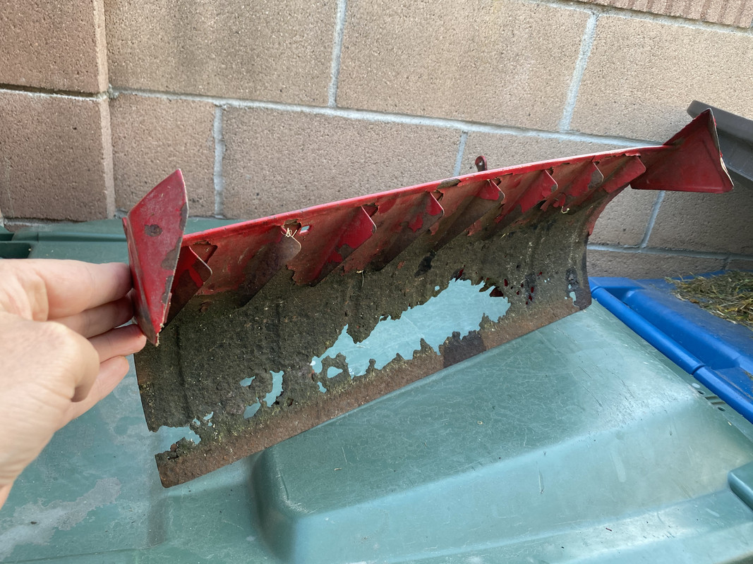 9C10735D-F1B4-4C1A-B73A-BE2BEFF586F2