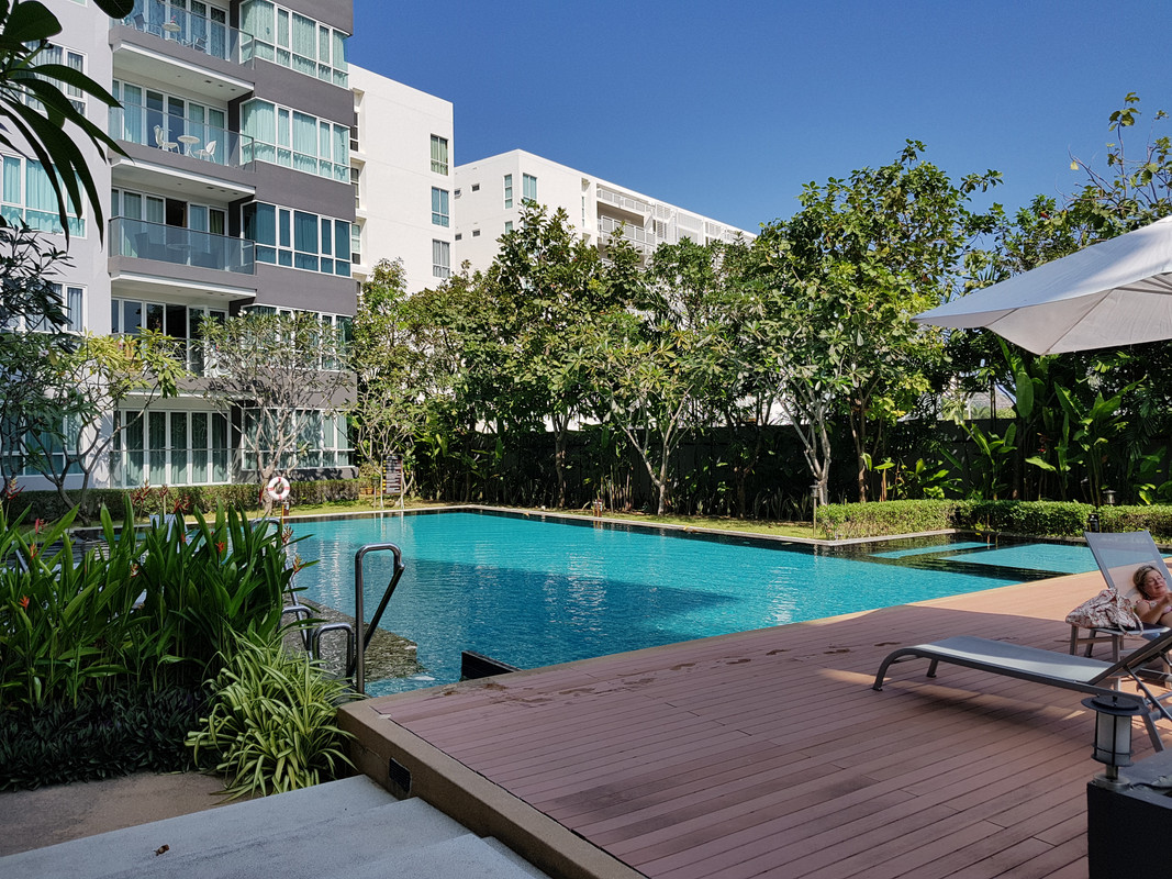 [Bild: Pool-First-Choice.jpg]