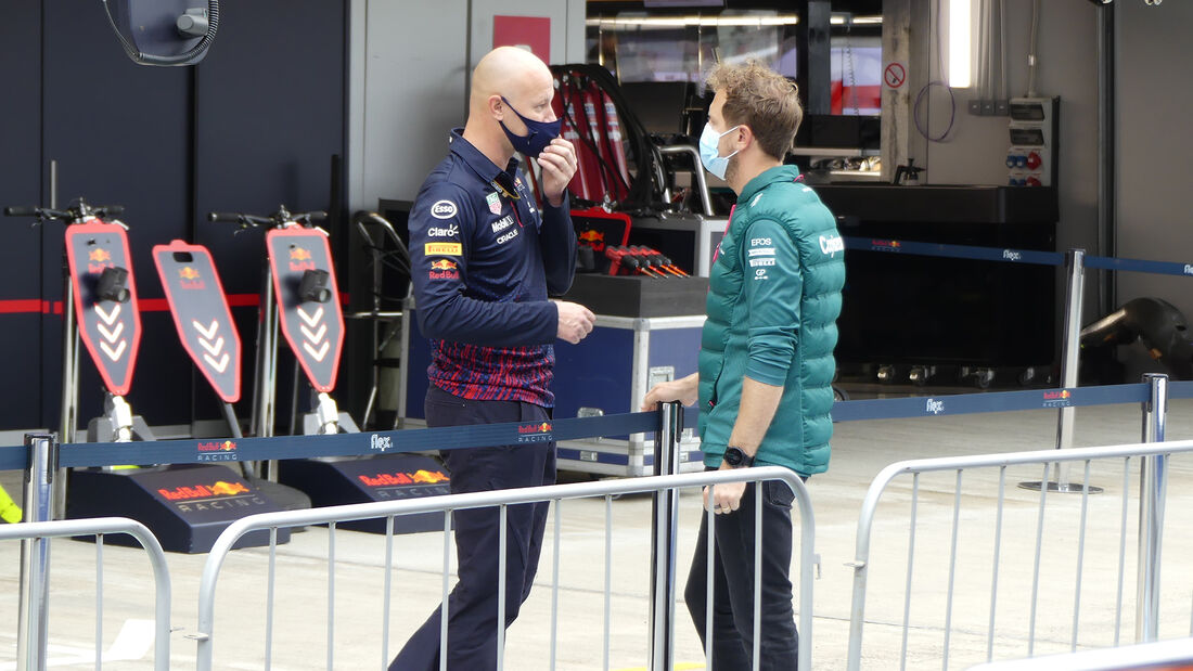 Sebastian-Vettel-Aston-Martin-Formel-1-GP-Russland-Sotschi-Donnerstag-23-09-2021-169Gallery-2ae7f39f