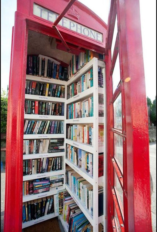 redlibraryphonebox.jpg