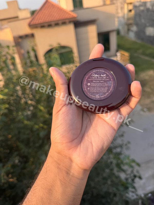 Charlotte Tilbury Pillow Talk Cheek to Chic – Swish & Glow Blusher - image 4