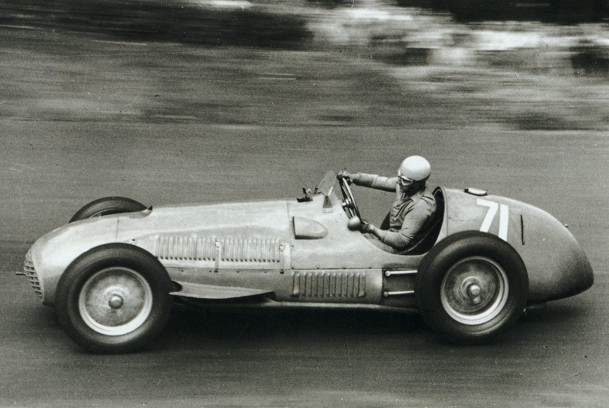 VIA-GPL-1951-German-GP-Ascari-Ferrari.jp