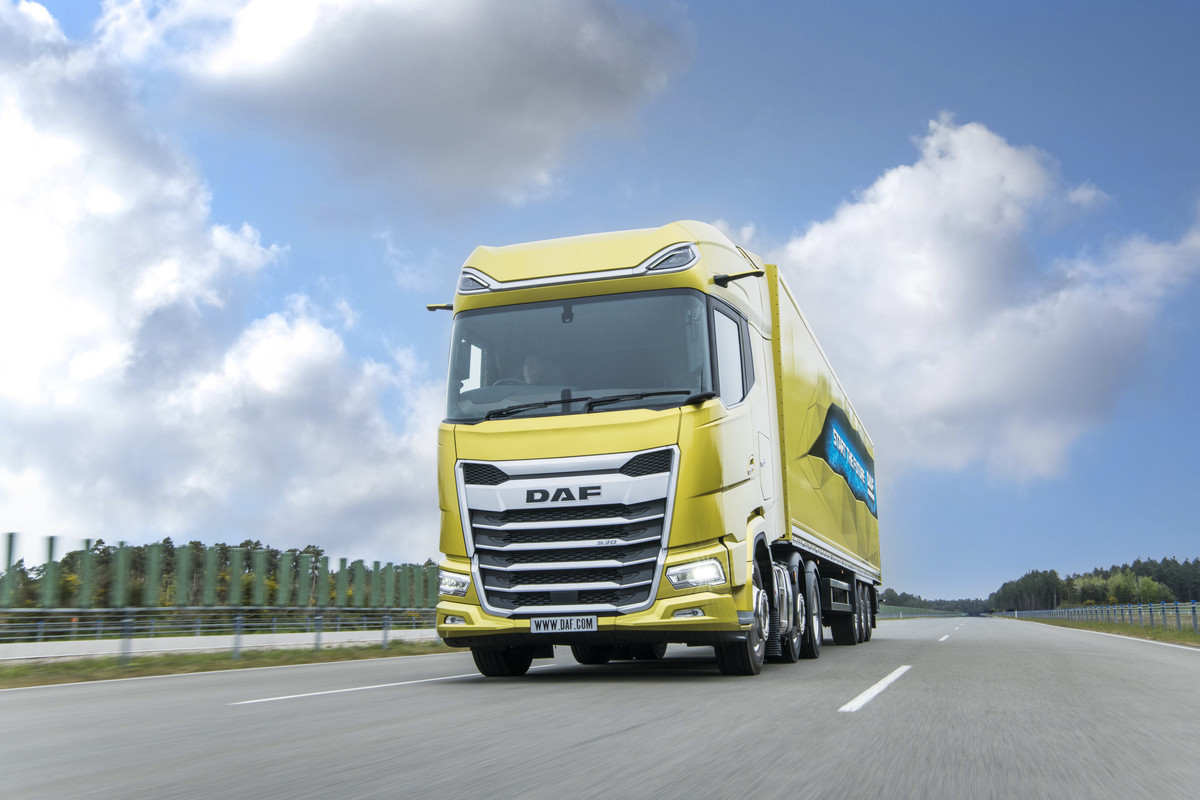 03-Maximum-efficiency-and-safety-thanks-to-the-cameras-of-the-New-Generation-DAF-XG-truck.jpg