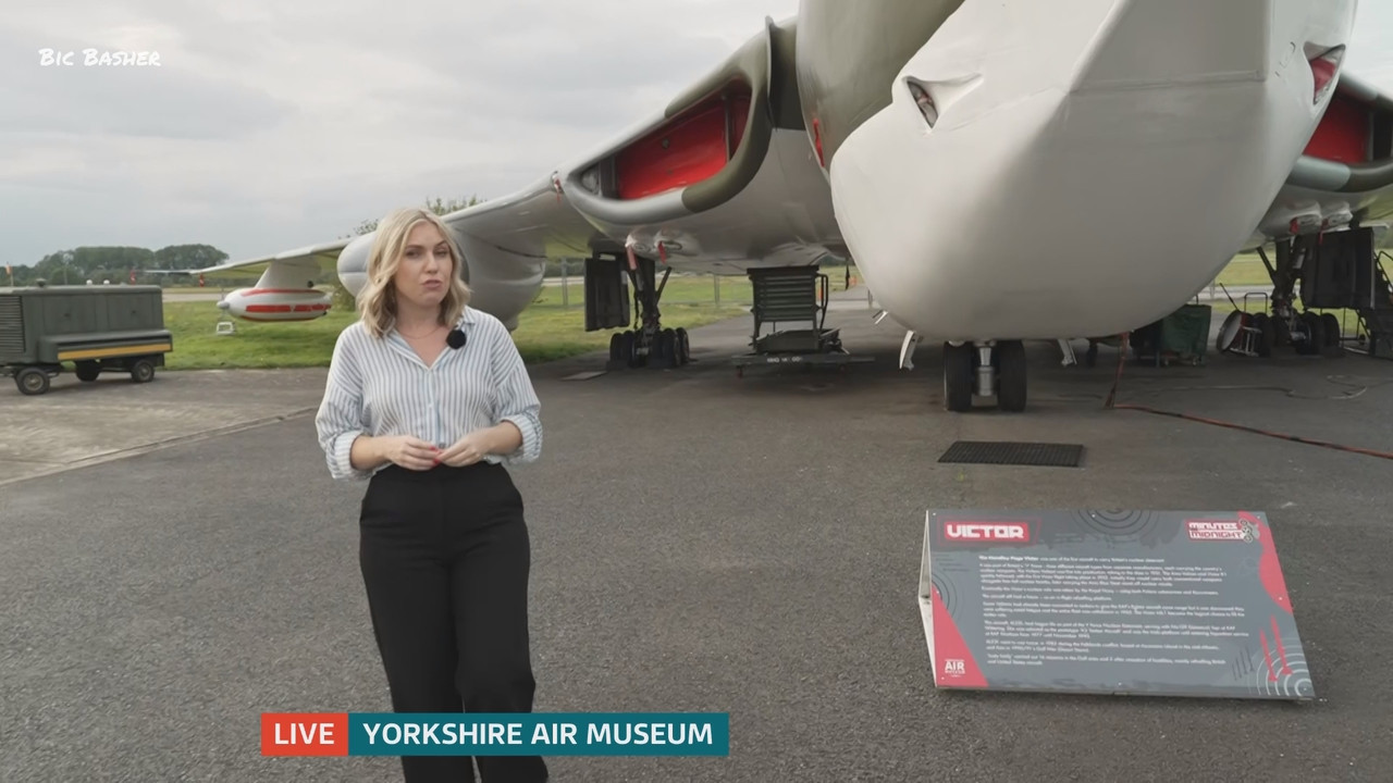 08.11 - 18.00.00 - ITV News Tyne Tees. The new film from Rogue One di....ts_snapshot_22.16.458