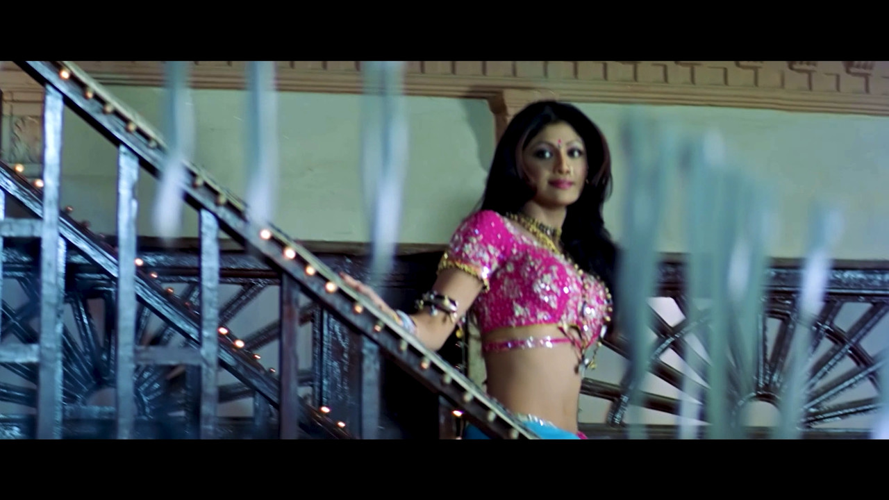 [Image: Shilpa-Shetty-Hot-Song-02-From-Hathyar-2...-46-09.jpg]