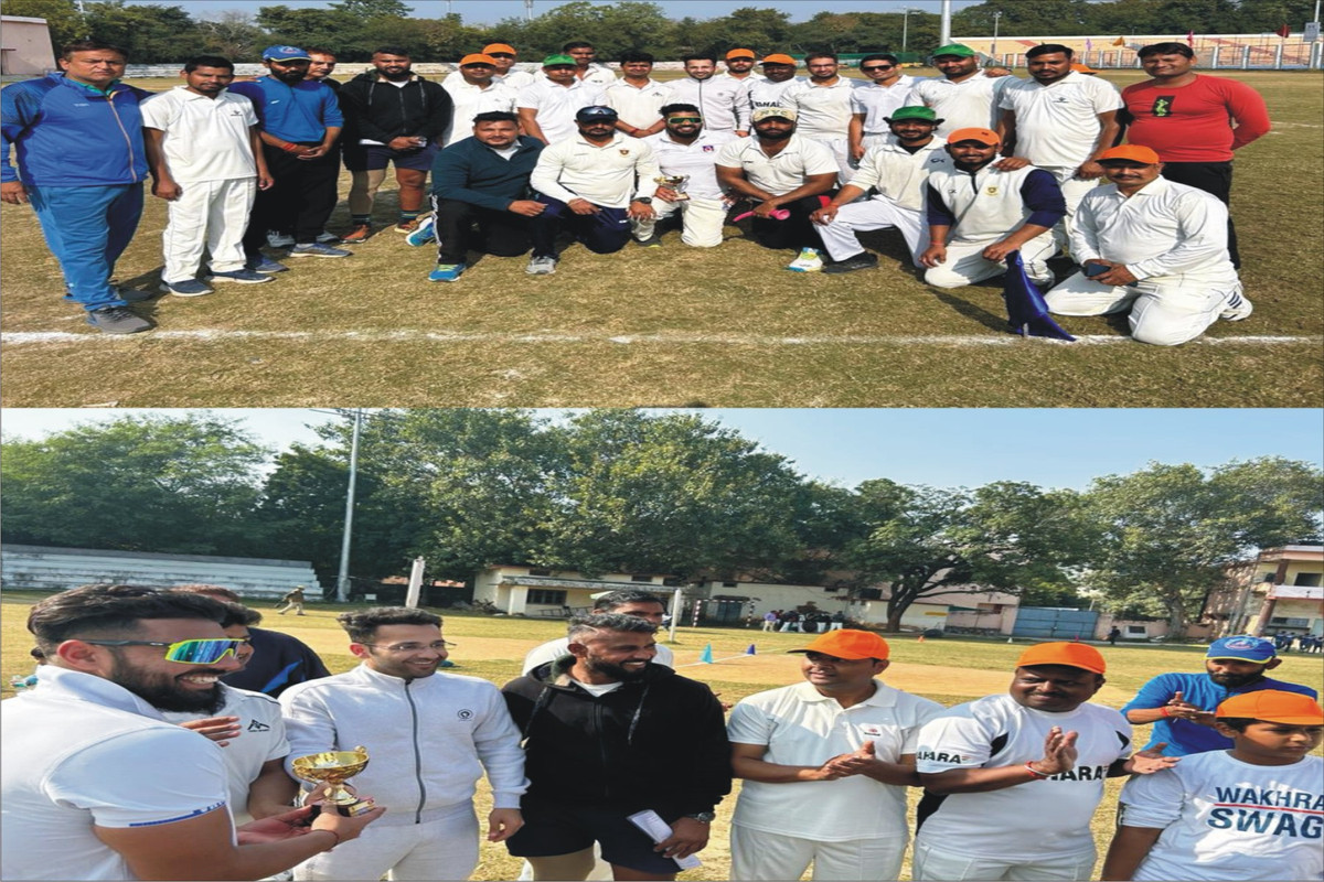 जिला क्रिकेट प्रीमियर लीग झांसी" अंतर विभागीय क्रिकेट प्रतियोगिता मेजर ध्यानचंद स्पोर्ट्स स्टेडियम में आयोजित l