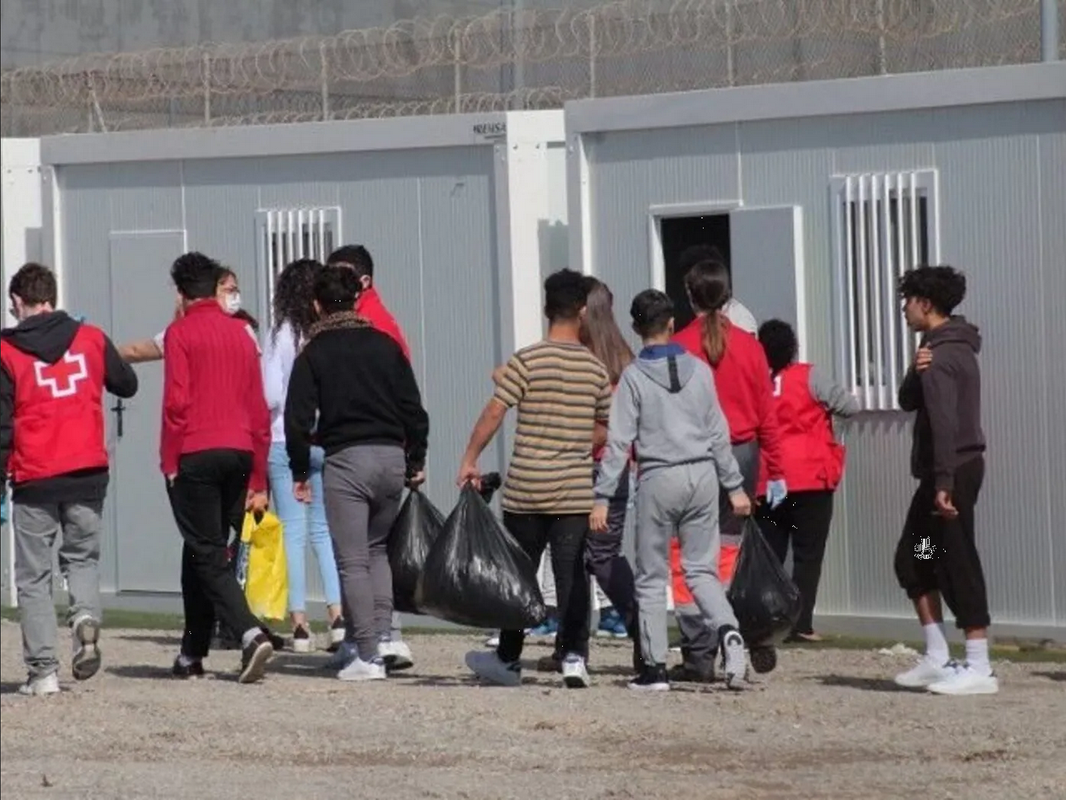 Diputada del PRI busca facilitar registro de menores extranjeros