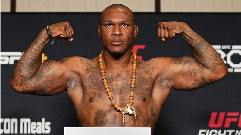 Мохамед Усман срещу Томас Питърсън на UFC Vegas 94
