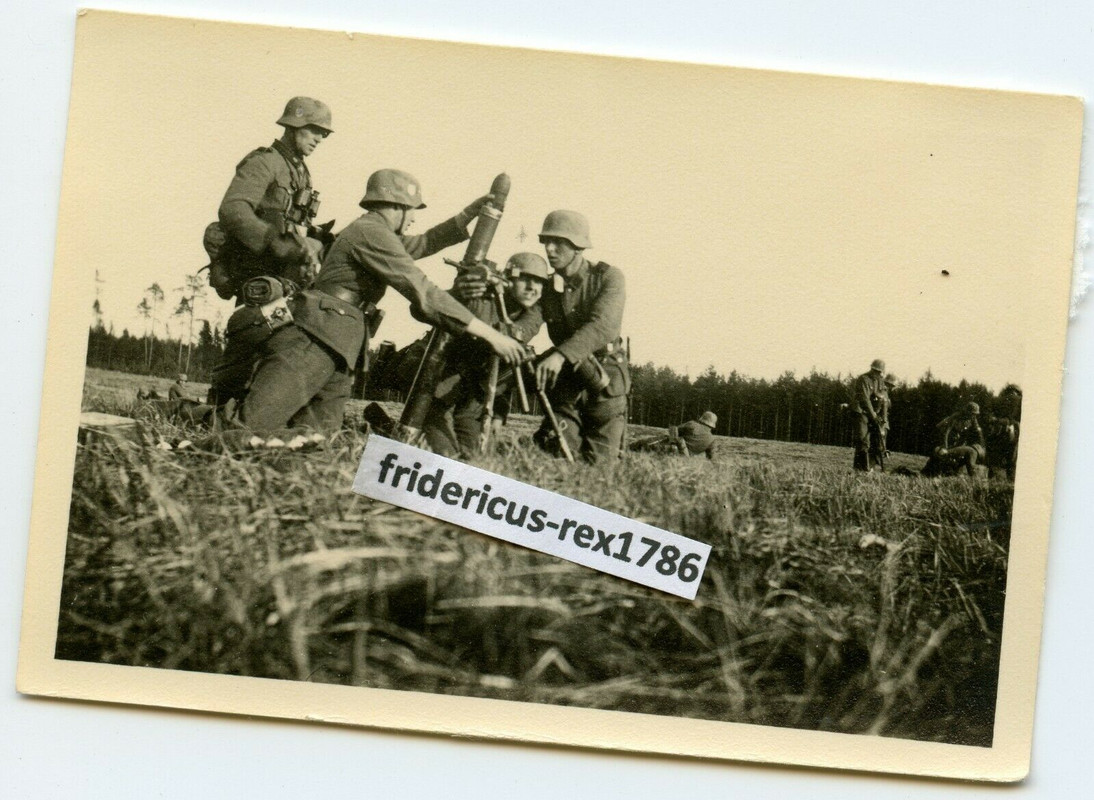 Foto Polen Rastenburg T.-Div. 1.Bataillon TrÜbPl Arys camo Helm Granatwerfer