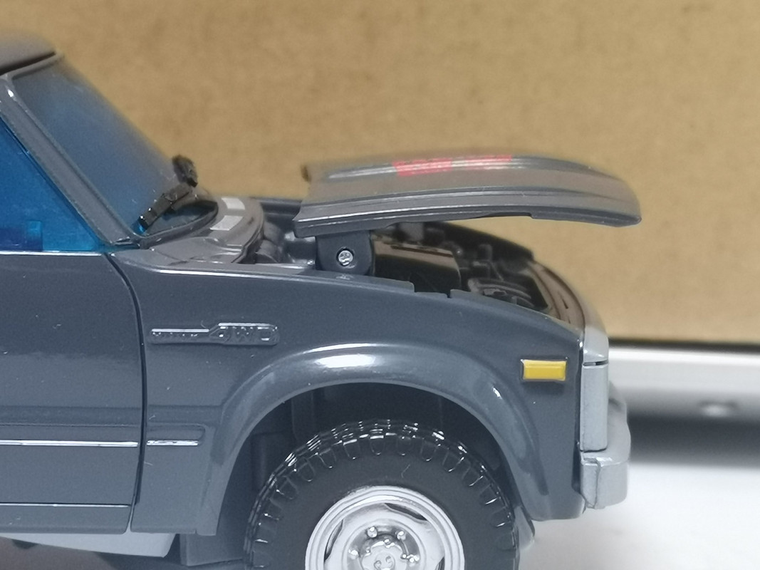 Masterpiece-MP-56-Trailbreaker-12