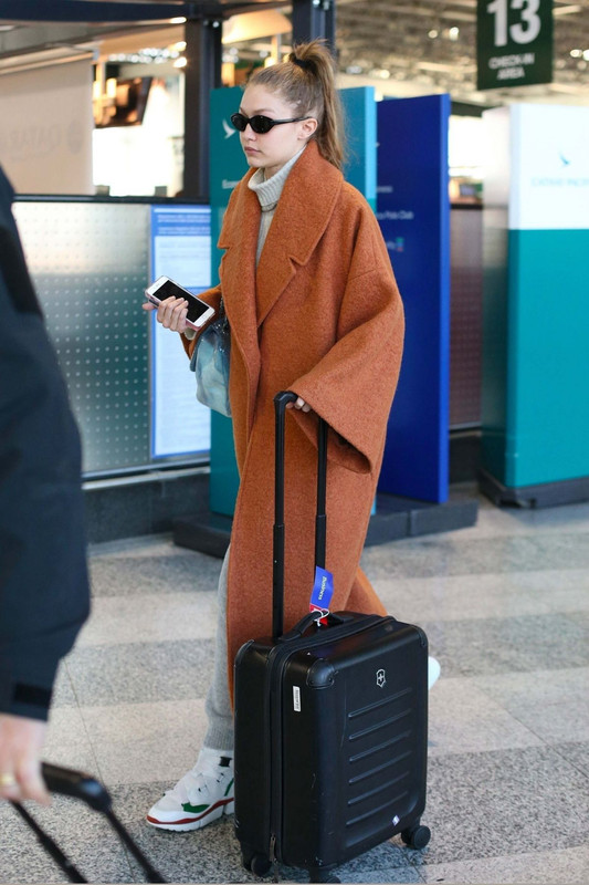 1B4DEDC6-5446-4B2A-8D4B-A4C8605B8ADF