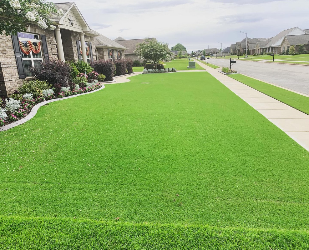 7B827405-0781-42F1-A661-CBC2C487CAEC