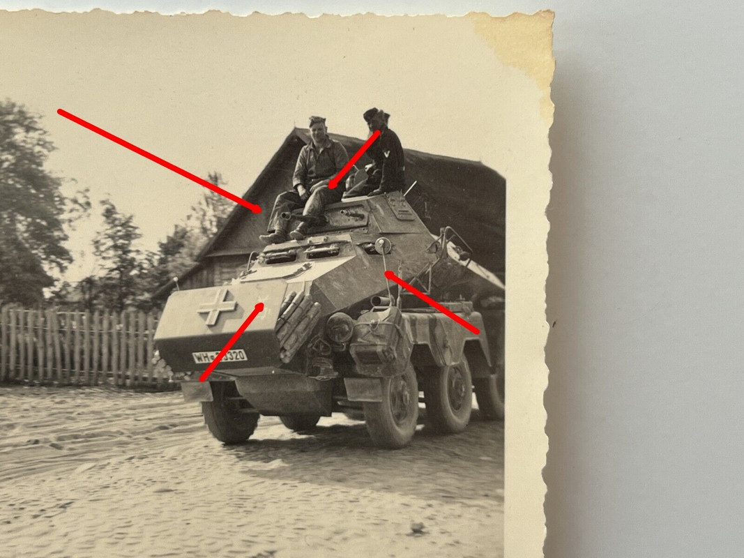 Foto Litauen, Panzer Rotes Kreuz, Radpanzer, 5. Inf. Div. in Orany Varena(2)