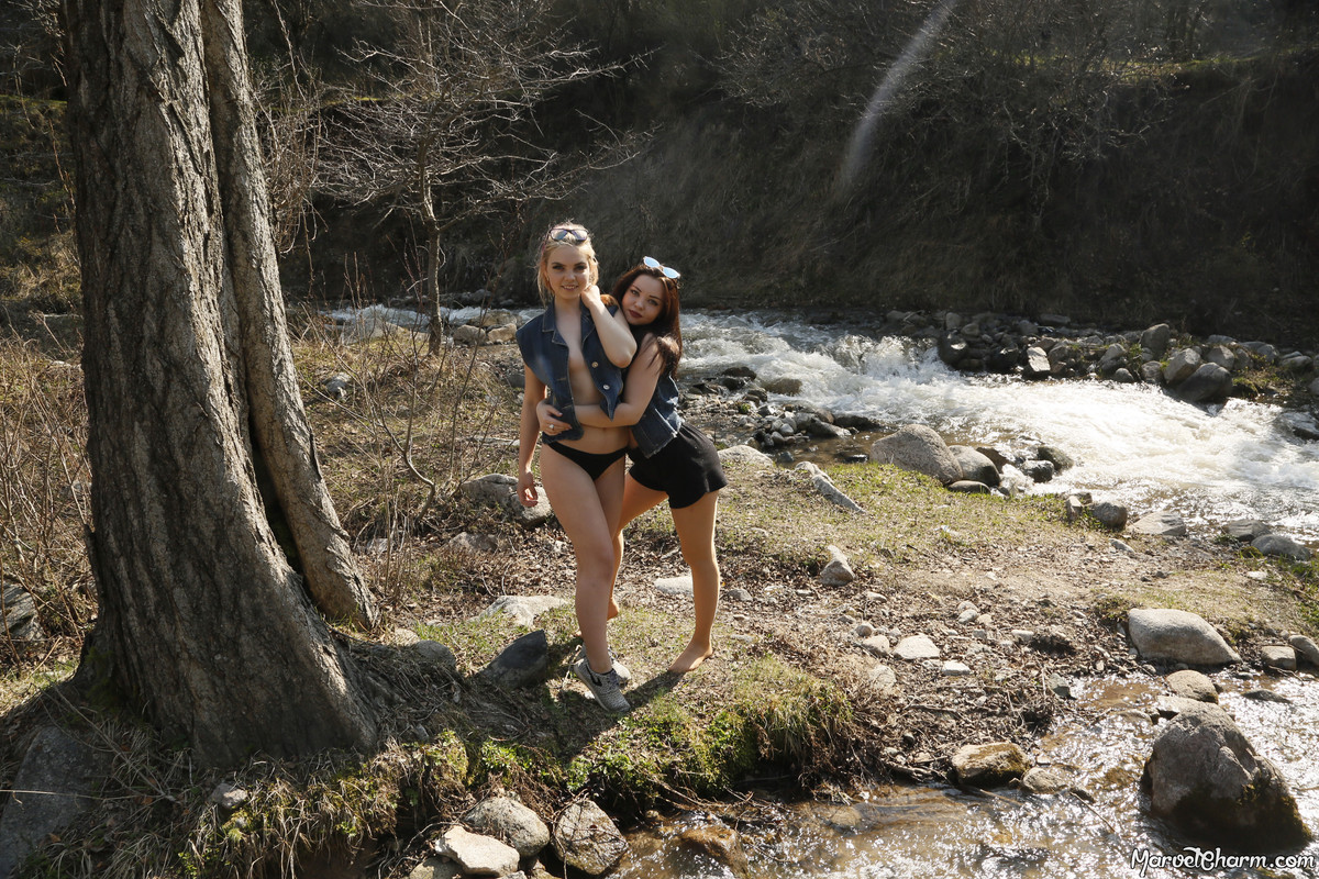 MarvelCharm_Anita-Rebecca-Playmates-035