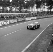 24 HEURES DU MANS YEAR BY YEAR PART ONE 1923-1969 - Page 53 61lm21-A-Healey3000-J-Bekaert-D-Stoop