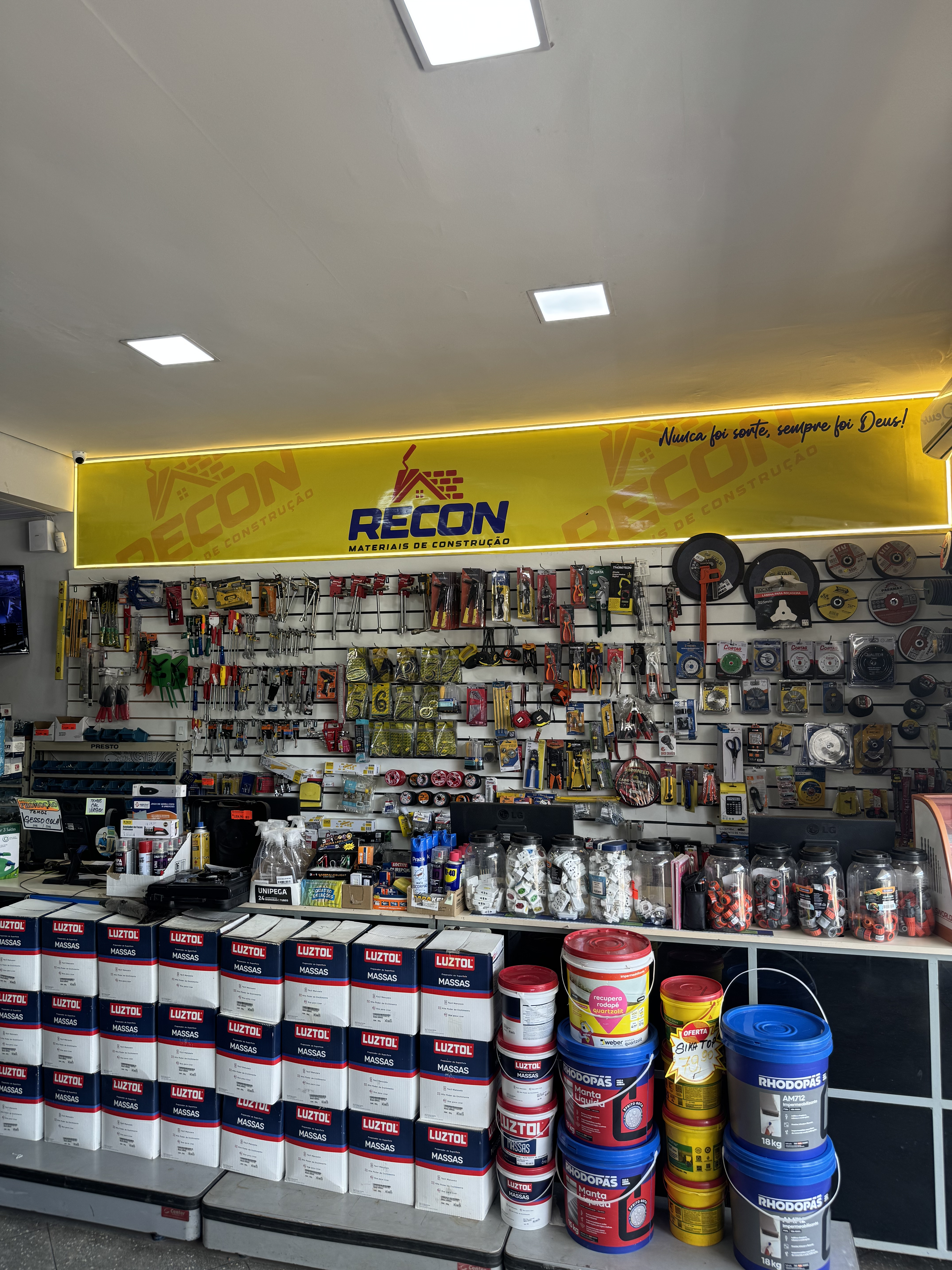 Tintas e Ferramentas