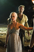 emilia-clarke-game-of-thrones-69