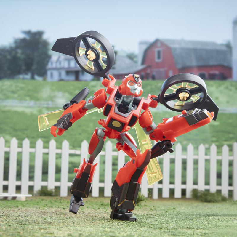 F6734_PROD_TRA_EARTH_SPARK_DELUXE_CHESTER_005_Online_2000SQ