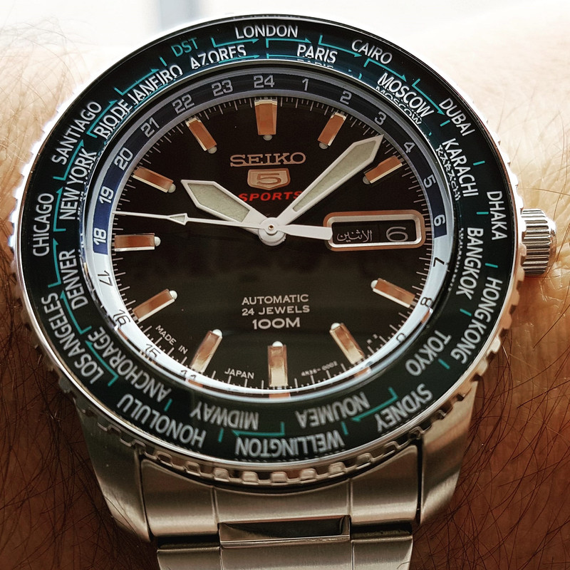 Seiko 5 Sports SRP125 World Time Cal. 4R36 Auto 100M (2)