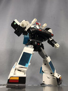 09-_Masterpiece-_MP-17-_Prowl