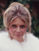 lindsay-wagner-c12