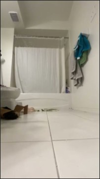 [Image: Voyeur60275095814.jpg]
