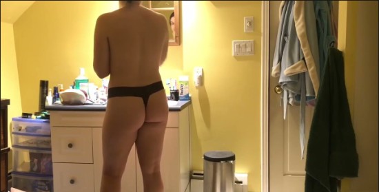 [Image: Voyeur22775092909.jpg]