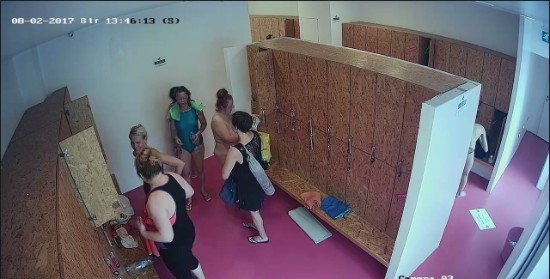 [Image: Voyeur21535104740.jpg]