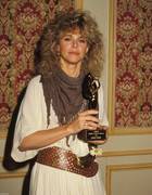 lindsay-wagner-d72