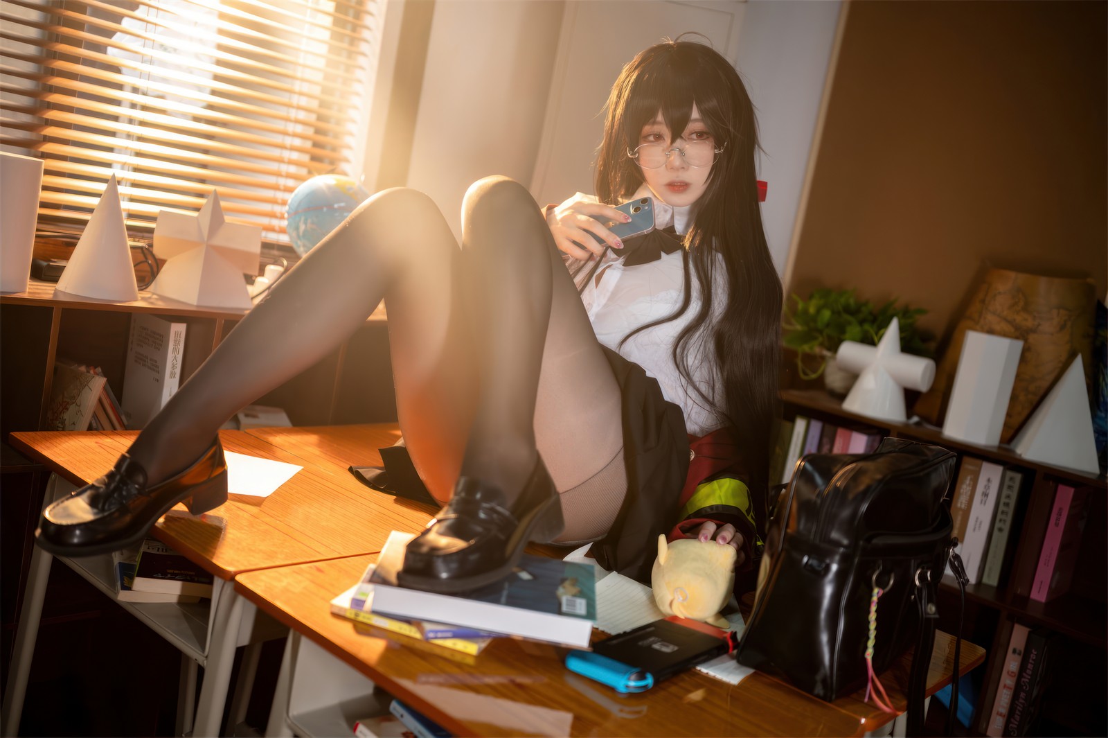 安食Ajiki 碧蓝航线大凤JK写真集 – 动漫COS & 制服美少女 [41P-281.6M]插图3