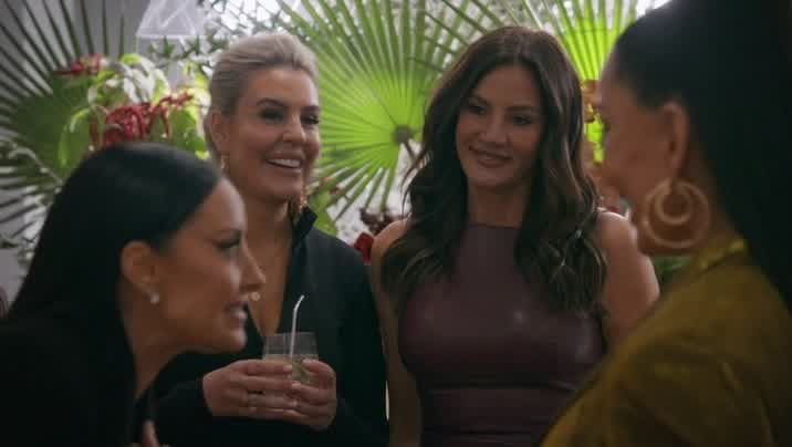 [Image: ae14apb04udu.jpg]