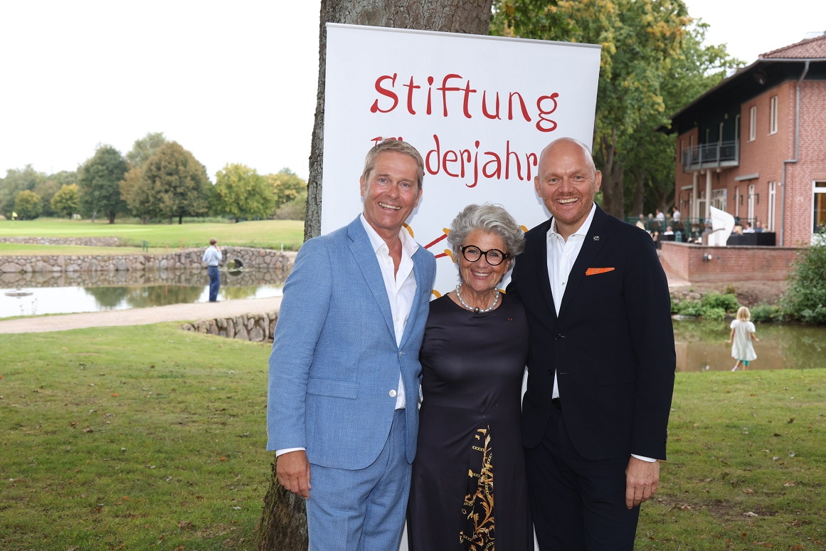 web_Hinnerk Baumgarten_Hannelore Lay und Alex Obertop_ Opening Indian Summer 2025 Stiftung Kinderjah