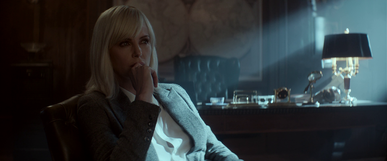 vlcsnap-2017-11-30-18h04m21s799