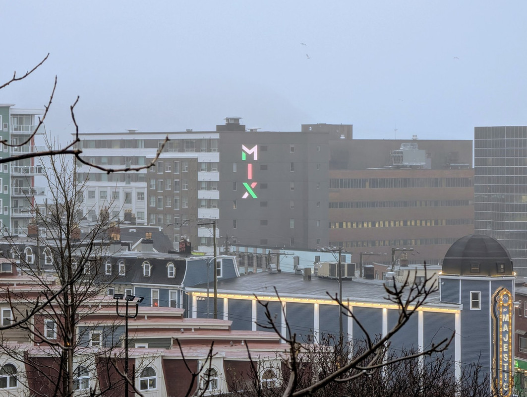 PXL_20241227_113659905.MP~2