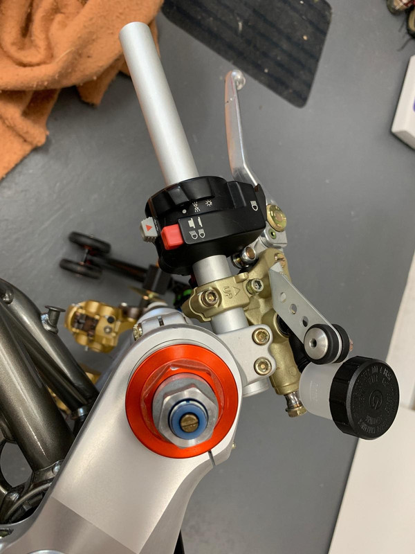 57902062924__DCE27740-0A95-4CDA-A79E-1D0638C64414