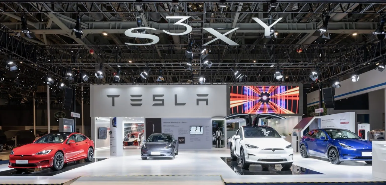 Tesla se roba el show en Exposición Internacional de Importaciones de China 2022