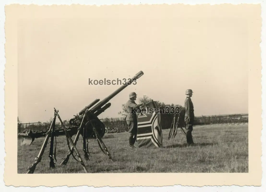 Foto Kommandeur Ansprache vor Feldhaubitze mit Mündungsbremse ! Artillerie R. 50